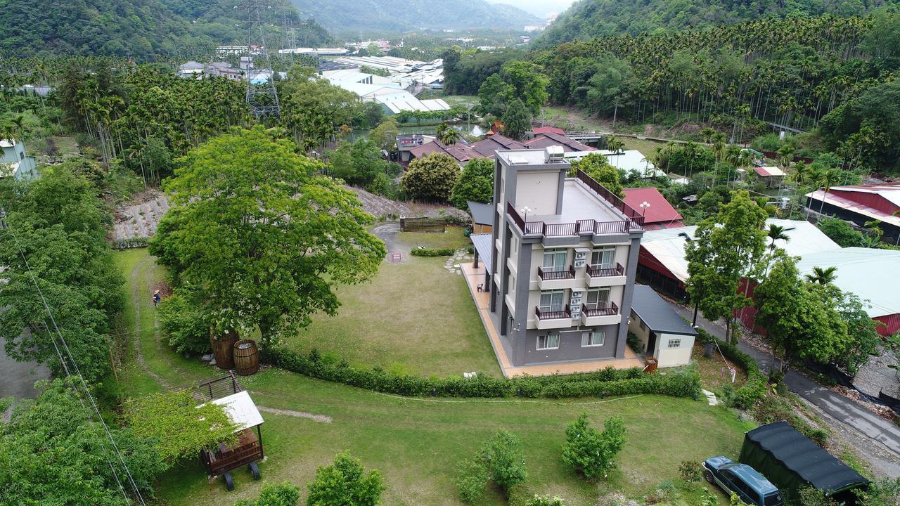 Fully B&B Пули Экстерьер фото
